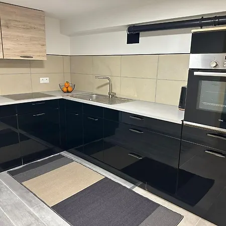 Les Mirabelles Apartment