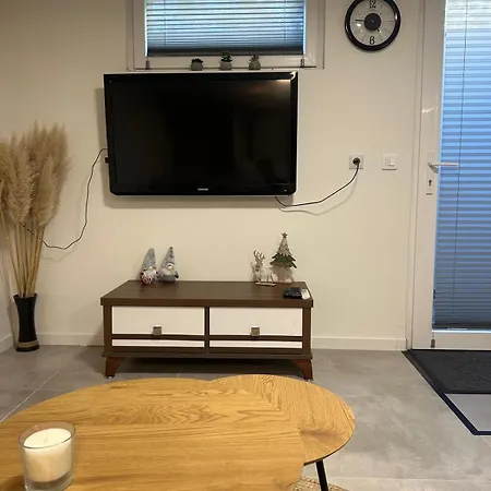 アパート Les Mirabelles *