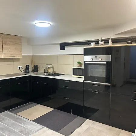 Les Mirabelles エンシスハイム